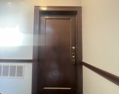 6937 S Merrill Avenue - Photo Thumbnail 7