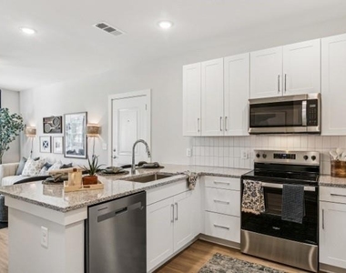 91 Market Street - Photo Thumbnail 20