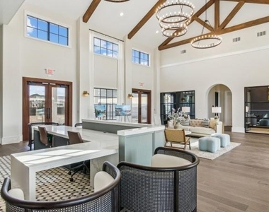 91 Market Street - Photo Thumbnail 14