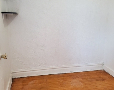 1254 N Maplewood Avenue - Photo Thumbnail 6