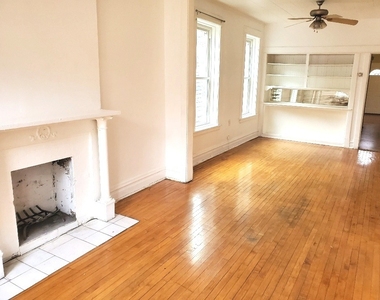 1254 N Maplewood Avenue - Photo Thumbnail 4