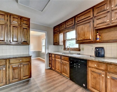 268 Allen Court Sw - Photo Thumbnail 15