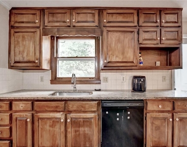 268 Allen Court Sw - Photo Thumbnail 14