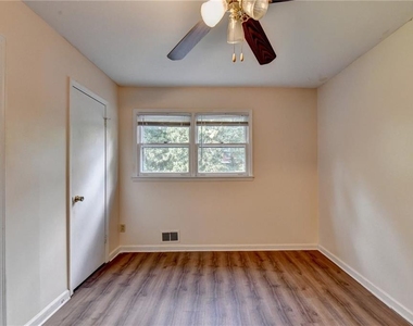268 Allen Court Sw - Photo Thumbnail 36
