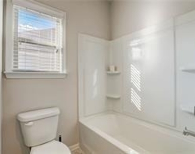3601 Deaton Trail - Photo Thumbnail 20