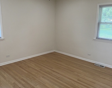 7450 Webster Street - Photo Thumbnail 10