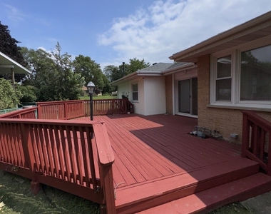 7450 Webster Street - Photo Thumbnail 24