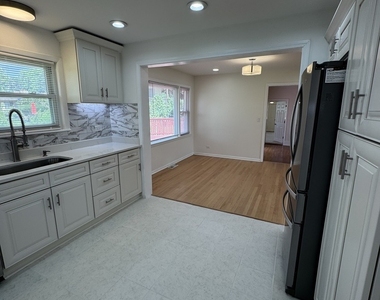 7450 Webster Street - Photo Thumbnail 6
