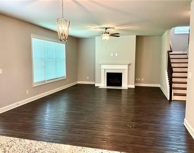 3627 Bryant Meadow Circle - Photo Thumbnail 8