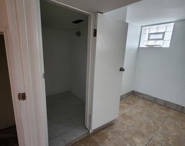 2017 Foster Street - Photo Thumbnail 10