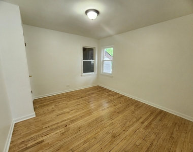 2017 Foster Street - Photo Thumbnail 6