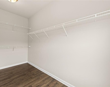 1098 Township Square - Photo Thumbnail 30
