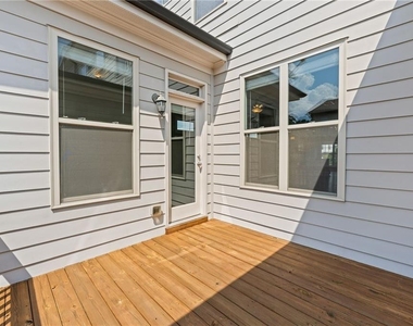 1098 Township Square - Photo Thumbnail 42