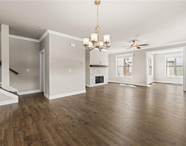1098 Township Square - Photo Thumbnail 13