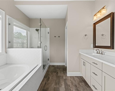 1098 Township Square - Photo Thumbnail 27