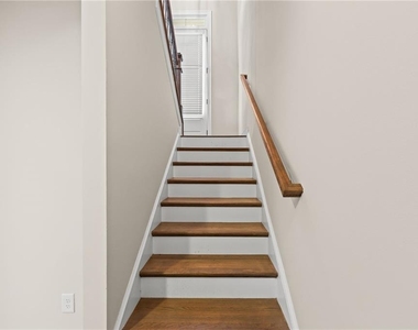 1098 Township Square - Photo Thumbnail 36
