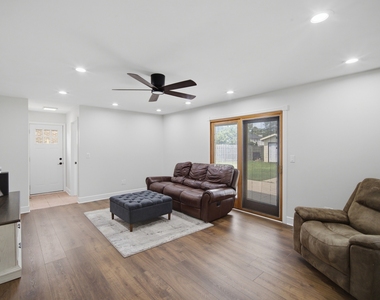 3115 N Stratford Road - Photo Thumbnail 7
