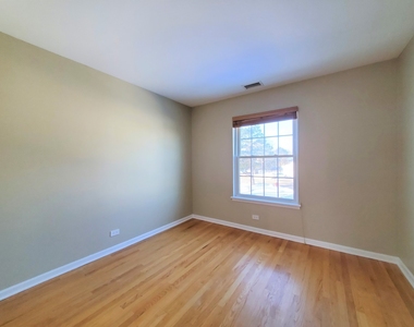 733 Plum Tree Court - Photo Thumbnail 17