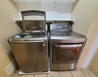 733 Plum Tree Court - Photo Thumbnail 13