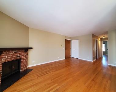 733 Plum Tree Court - Photo Thumbnail 3