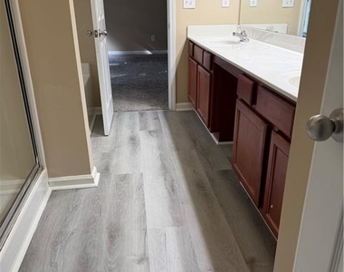 1646 Hedington Court - Photo Thumbnail 10