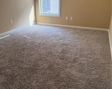 1646 Hedington Court - Photo Thumbnail 3