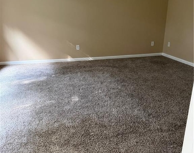 1646 Hedington Court - Photo Thumbnail 11