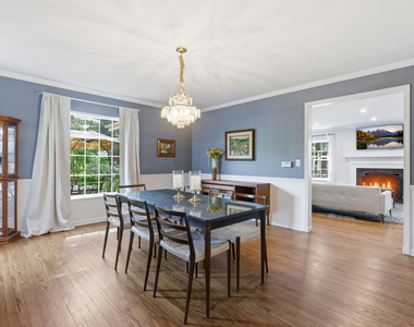 9343 Hamlin Avenue - Photo Thumbnail 9