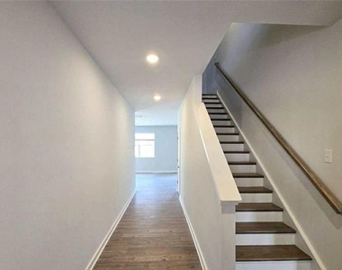 2665 Mourning Dove Drive - Photo Thumbnail 3