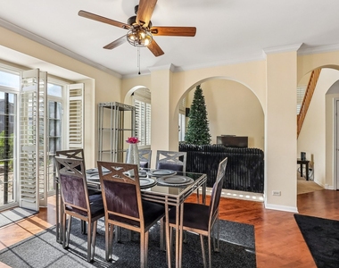 9482 Inverness Drive - Photo Thumbnail 6