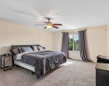 9482 Inverness Drive - Photo Thumbnail 9