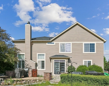 9482 Inverness Drive - Photo Thumbnail 14