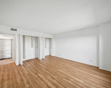 511 Aurora Avenue - Photo Thumbnail 12