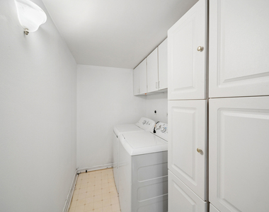511 Aurora Avenue - Photo Thumbnail 8
