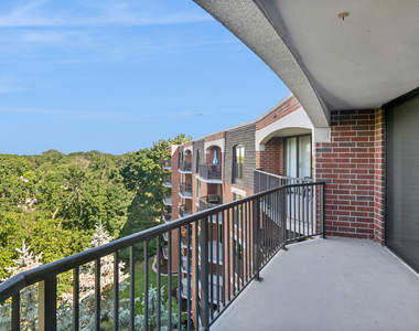 511 Aurora Avenue - Photo Thumbnail 6