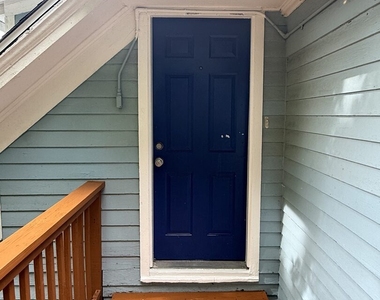 705 North Avenue - Photo Thumbnail 2