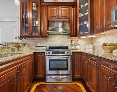 1640 W Belmont Avenue - Photo Thumbnail 8