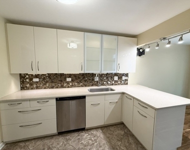 707 Kingsbridge Drive - Photo Thumbnail 9