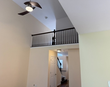 707 Kingsbridge Drive - Photo Thumbnail 13