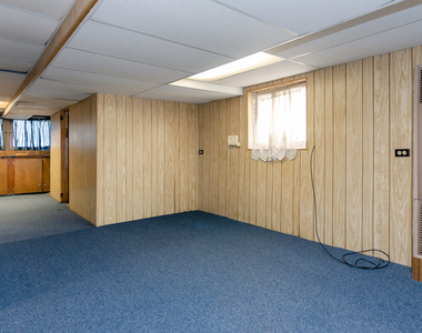 1033 Hayes Avenue - Photo Thumbnail 26