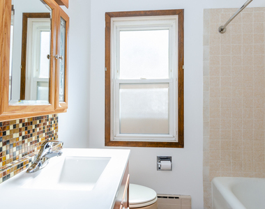 1033 Hayes Avenue - Photo Thumbnail 13