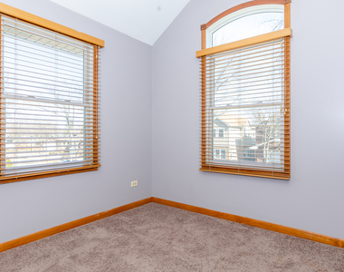1033 Hayes Avenue - Photo Thumbnail 16