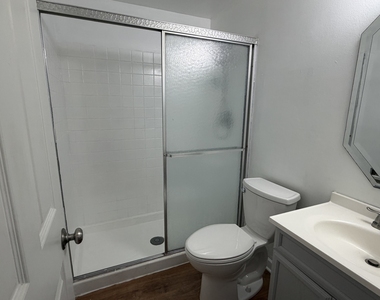284 Hill Avenue - Photo Thumbnail 30