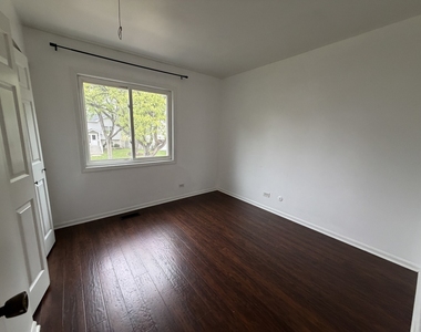 284 Hill Avenue - Photo Thumbnail 14