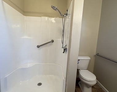 514 Lundy Street - Photo Thumbnail 15