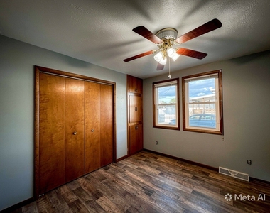 514 Lundy Street - Photo Thumbnail 10