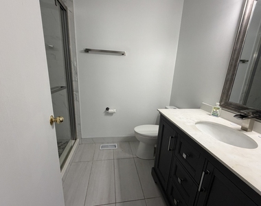 2354 Nantucket Lane - Photo Thumbnail 19