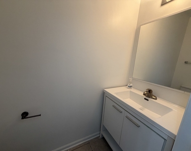 2354 Nantucket Lane - Photo Thumbnail 23