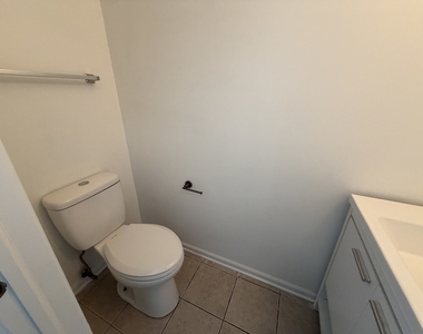 2354 Nantucket Lane - Photo Thumbnail 24