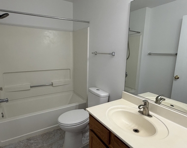 2354 Nantucket Lane - Photo Thumbnail 34
